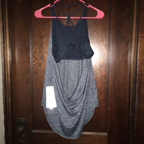 Lululemon raise the Barre tank - Picture 3 of 5